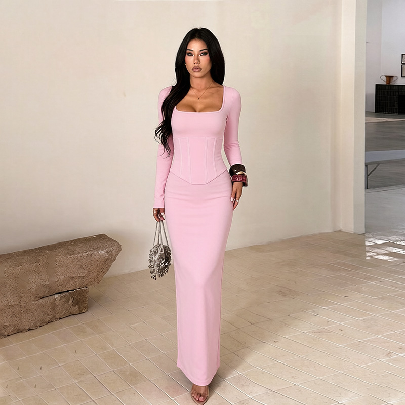 Custom-made square neckline dress with a cinched waist - 100